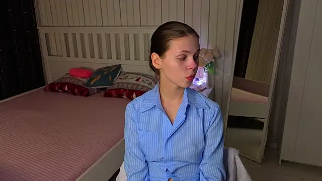 EarthaLevra online show from 03.26.26