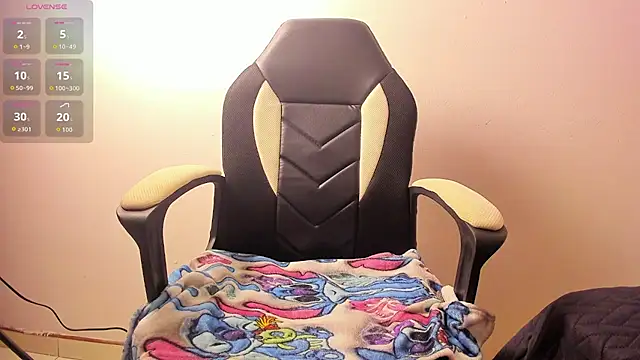 Snapshot of samira-grey chatting on 02.27.26 samira-grey online show from 02.27.26