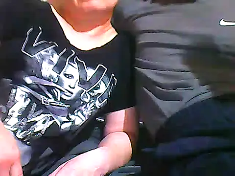 Snapshot of DiamondDaisy chatting on 03.01.26 DiamondDaisy online show from 03.01.26