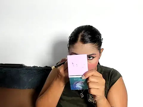 Snapshot of TatyGomez_ chatting on 05.28.26 TatyGomez online show from 05.28.26