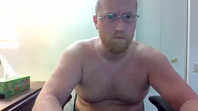 Snapshot of tytheexhibionist chatting on 05.12.26 tytheexhibionist online show from 05.12.26