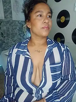 medusafox  online show from 06.24.26