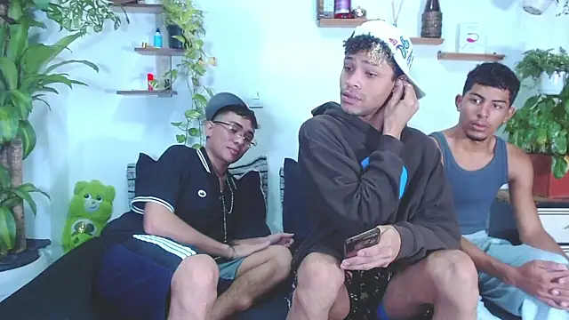 Snapshot of Lunar_Boys chatting on 02.26.26 Lunar Boys online show from 02.26.26