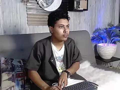 Noha  scott online show from 03.10.26