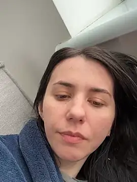 Oliviya smiley  online show from 03.02.26