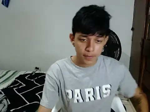 cute jisus online show from 04.21.26