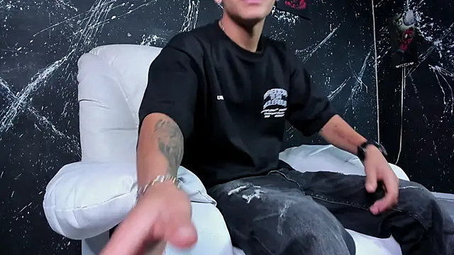 DylanRoyce  online show from 03.03.26