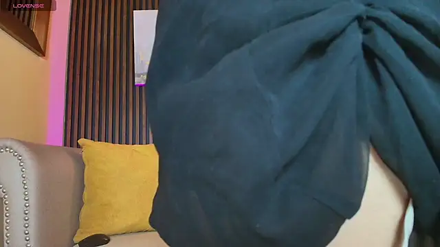 Elisasue online show from 07.11.26