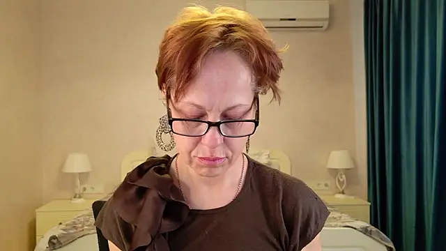 LioraWeiss online show from 03.16.26