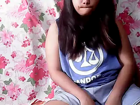 Snapshot of Flowerbebe chatting on 03.02.26 Flowerbebe online show from 03.02.26