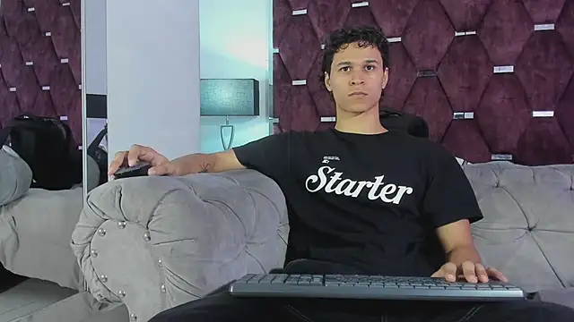 Snapshot of TonyBenedetti chatting on 06.27.26 TonyBenedetti online show from 06.27.26