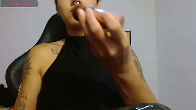 Divinejewel69 online show from 03.30.26