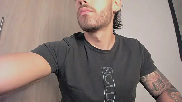 Axel  Blaze online show from 03.04.26