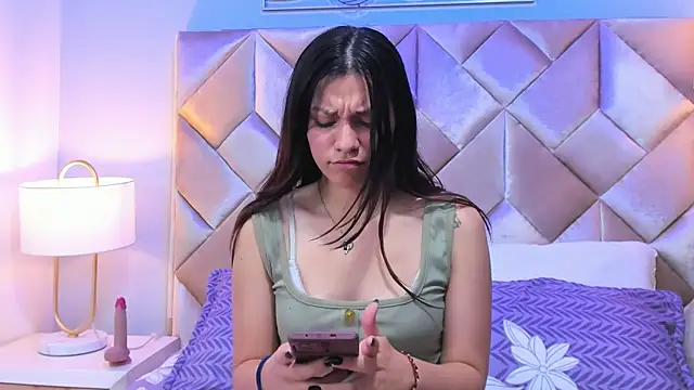 gabyevans4 online show from 03.31.26