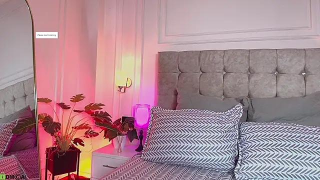 gabyevans4 online show from 04.29.26