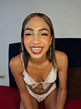 Canela em online show from 04.16.26