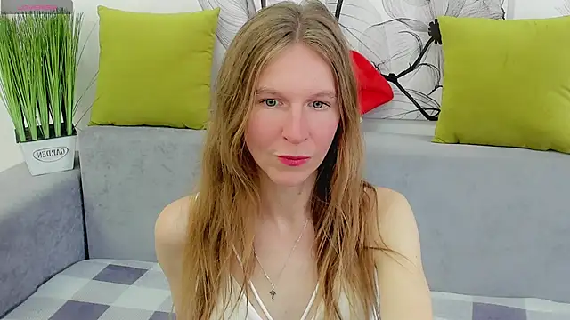 Mira XOo online show from 04.14.26