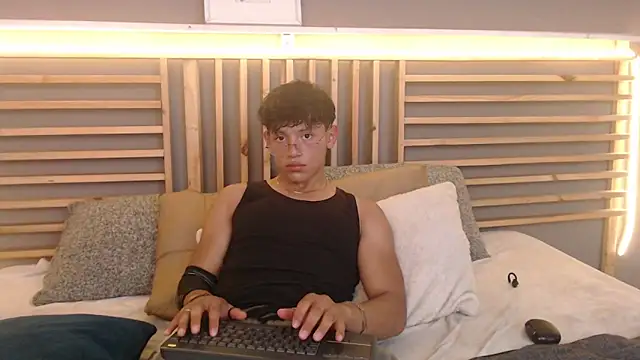 clark ken01 online show from 03.03.26