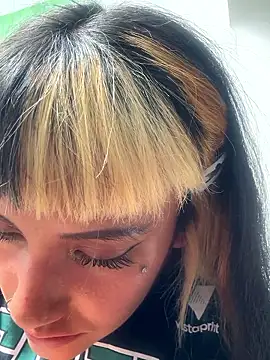 Sara 92 online show from 04.18.26