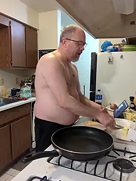 Snapshot of WorthingtonM3 chatting on 03.02.26 WorthingtonM3 online show from 03.02.26