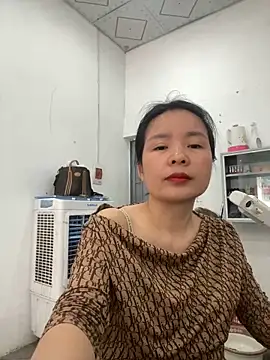 Ivy Trix2 online show from 03.15.26