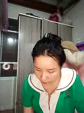 Ivy Trix2 online show from 03.29.26