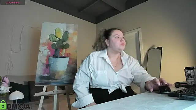 Snapshot of SofiRoce chatting on 07.21.26 SofiRoce online show from 07.21.26