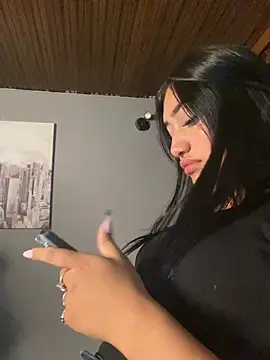 GeorgiaPink  online show from 04.21.26