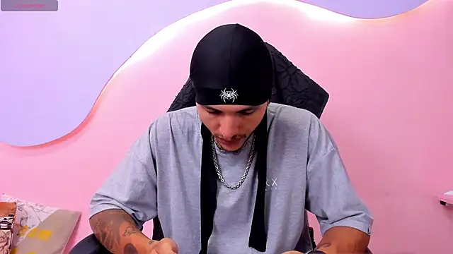 DanteLuxx online show from 04.15.26