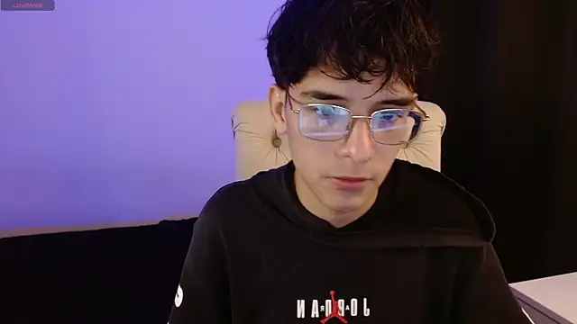 Snapshot of noah_millerx chatting on 07.23.26 noah millerx online show from 07.23.26