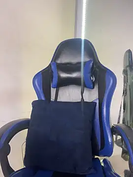 Maddie 7 online show from 04.12.26