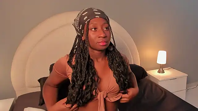 zoepinkett online show from 03.21.26