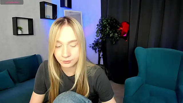 Snapshot of MellliissaDrream chatting on 03.03.26 MellliissaDrream online show from 03.03.26