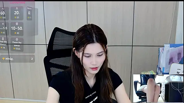 Snapshot of zhen-68 chatting on 05.25.26 zhen-68 online show from 05.25.26