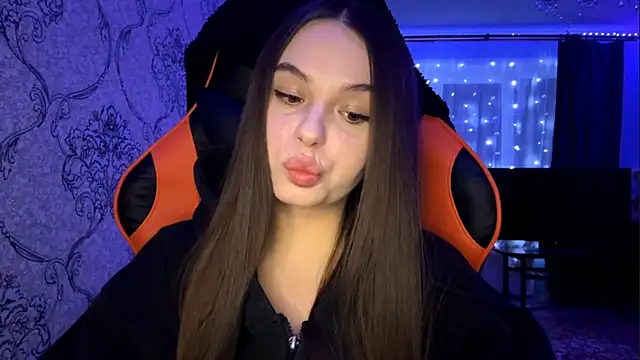 Snapshot of AkikoAnkrom chatting on 02.26.26 AkikoAnkrom online show from 02.26.26