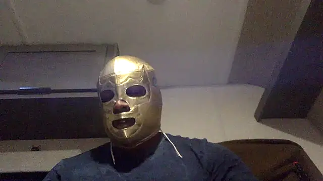 Snapshot of HotRod40 chatting on 03.01.26 HotRod40 online show from 03.01.26