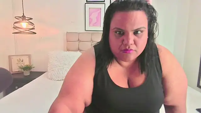 Snapshot of Luna_vixen1 chatting on 03.01.26 Luna vixen1 online show from 03.01.26