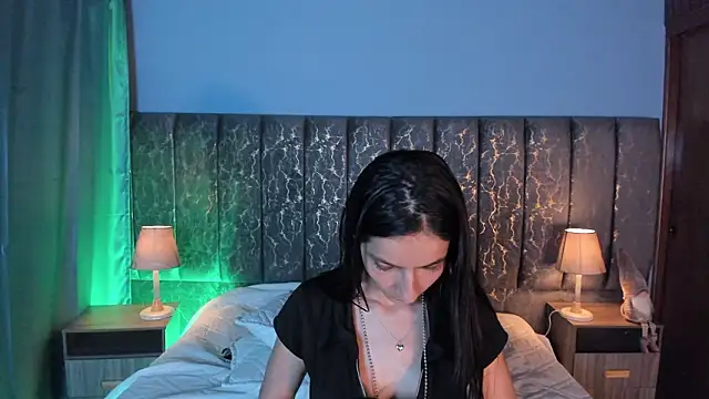 Samantha Velle online show from 03.17.26