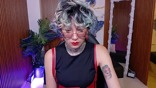 Snapshot of Lyra_tay chatting on 07.18.26 Lyra tay online show from 07.18.26