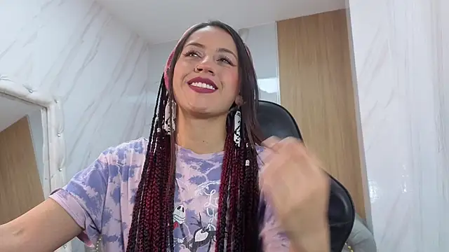 Lola roses tf online show from 04.17.26