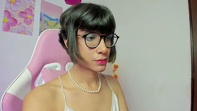 Madeline 21 online show from 03.04.26