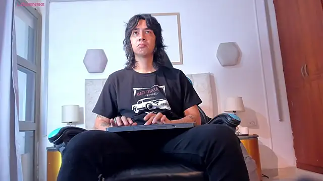 Snapshot of so_pop chatting on 03.03.26 so pop online show from 03.03.26