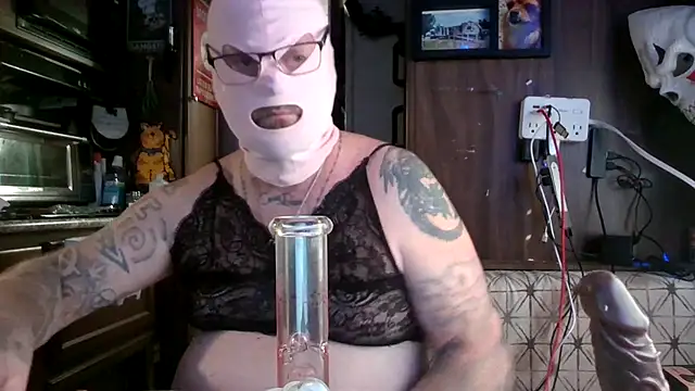 Snapshot of Sissycuck256 chatting on 02.27.26 Sissycuck256 online show from 02.27.26