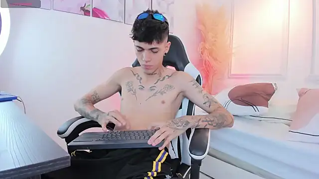 Tommy valverde online show from 04.20.26