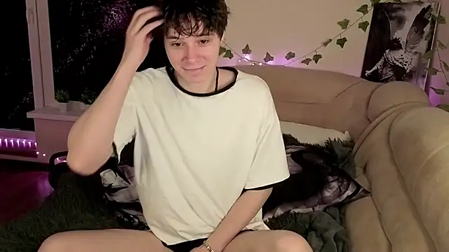 AnthonyCuutie online show from 04.17.26