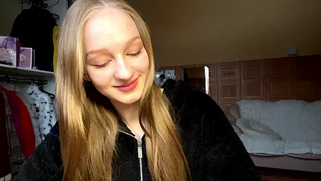 Anika Socutehe online show from 03.02.26