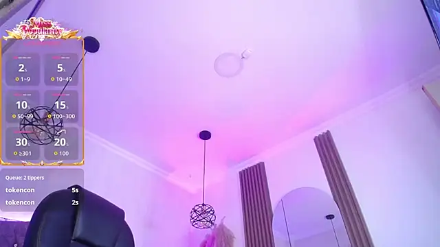 Amara Davis1 online show from 04.15.26