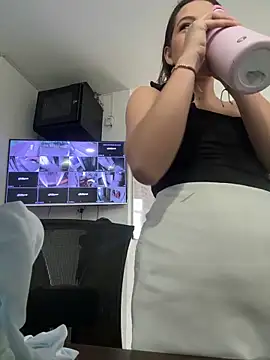 Megaan Rousee online show from 03.22.26