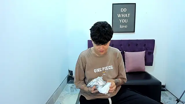 TomBoy Natali online show from 03.20.26