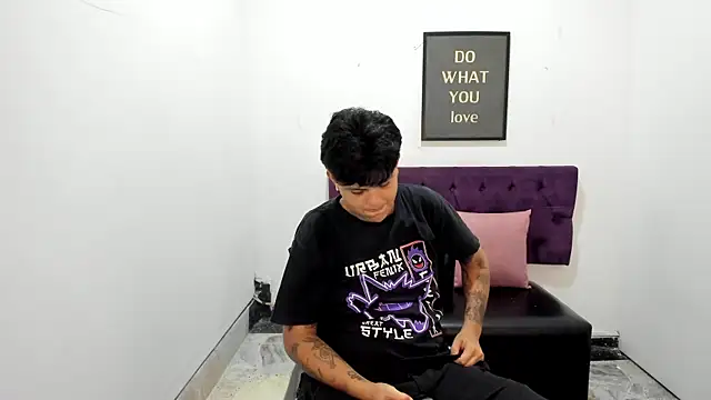 TomBoy Natali online show from 04.14.26